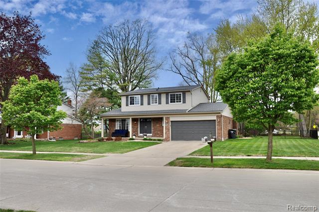 front view for 5443 English Dr, Troy, Mi. 48085