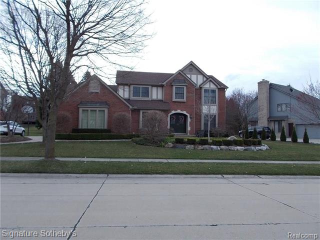 front view for 5592 Whitfield Dr, Troy, Mi. 48098