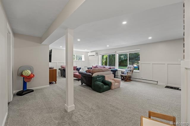 Builiding view thirty for 917 S Reading, Bloomfield Hills, MI. 48304
