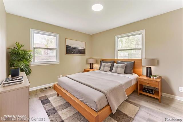 Builiding view nineteen for 2365 Middlebelt, West Bloomfield, MI. 48324