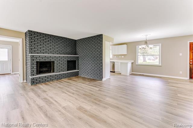 Builiding view ten for 2365 Middlebelt, West Bloomfield, MI. 48324