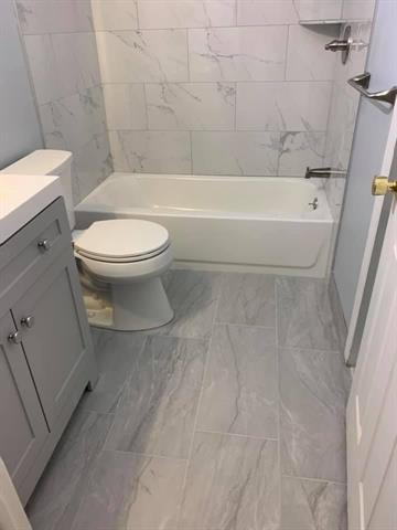 Builiding view twenty for 1887 Fleetwood, Troy, MI. 48098