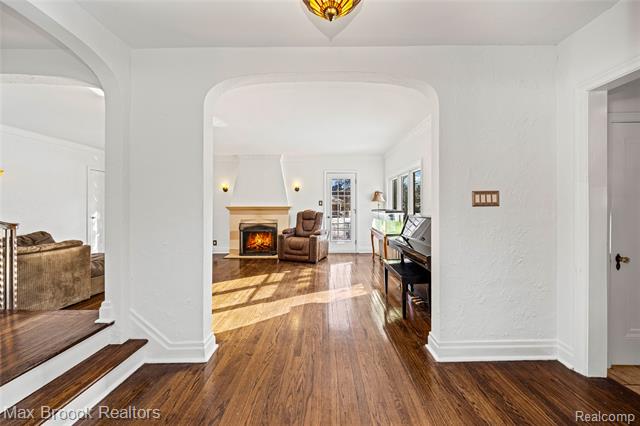 Builiding view eleven for 75 Hillsdale, Bloomfield Hills, MI. 48302