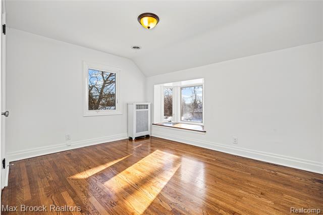 Builiding view forty eight for 75 Hillsdale, Bloomfield Hills, MI. 48302