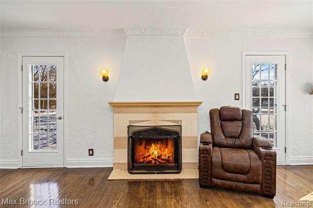 Builiding view sixteen for 75 Hillsdale, Bloomfield Hills, MI. 48302