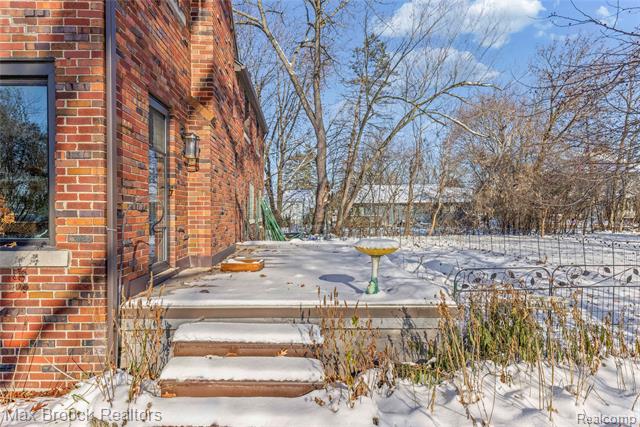 Builiding view sixty two for 75 Hillsdale, Bloomfield Hills, MI. 48302