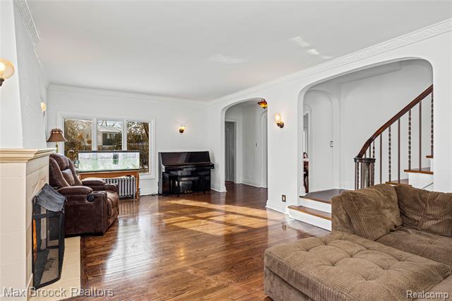 Builiding view thirteen for 75 Hillsdale, Bloomfield Hills, MI. 48302