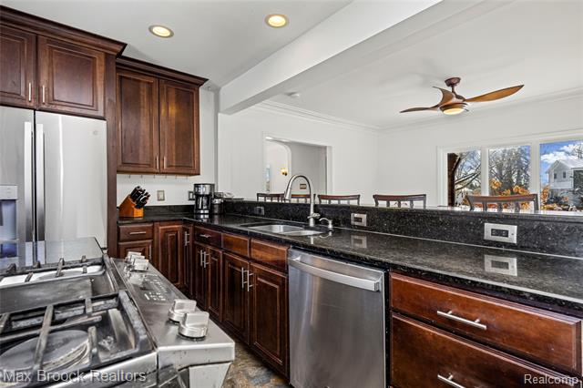 Builiding view twenty five for 75 Hillsdale, Bloomfield Hills, MI. 48302