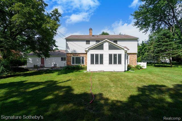 Builiding view fifty for 2377 Williamstown, Bloomfield Hills, MI. 48304