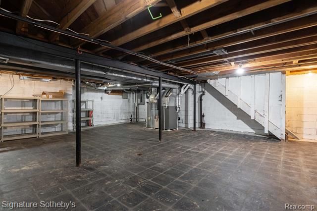 Builiding view forty five for 2377 Williamstown, Bloomfield Hills, MI. 48304