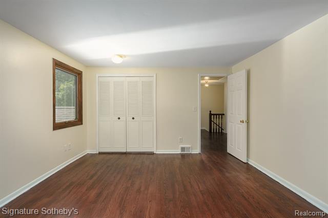 Builiding view forty one for 2377 Williamstown, Bloomfield Hills, MI. 48304