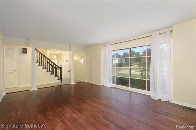 Builiding view nine for 2377 Williamstown, Bloomfield Hills, MI. 48304