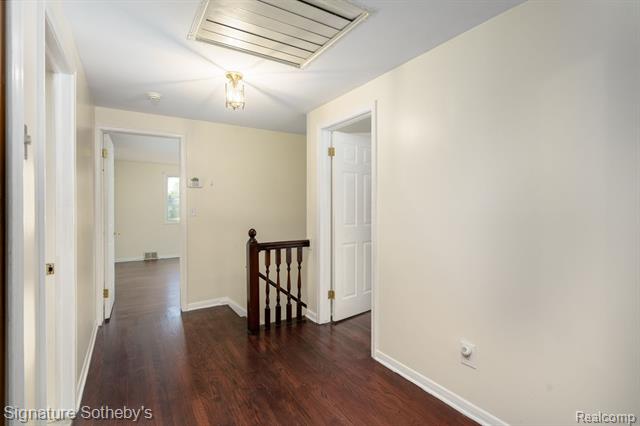 Builiding view thirty five for 2377 Williamstown, Bloomfield Hills, MI. 48304