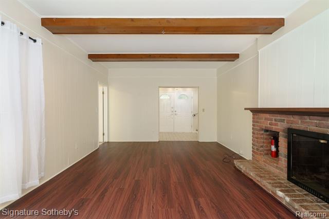 Builiding view twenty three for 2377 Williamstown, Bloomfield Hills, MI. 48304