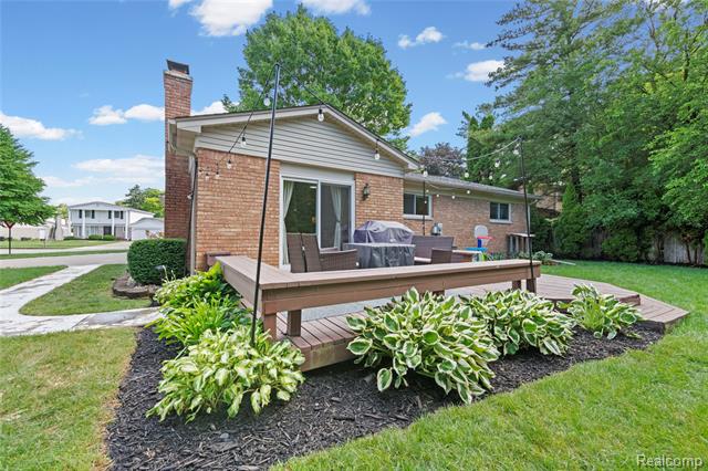 Builiding view forty one for 2511 Coral, Troy, MI. 48085