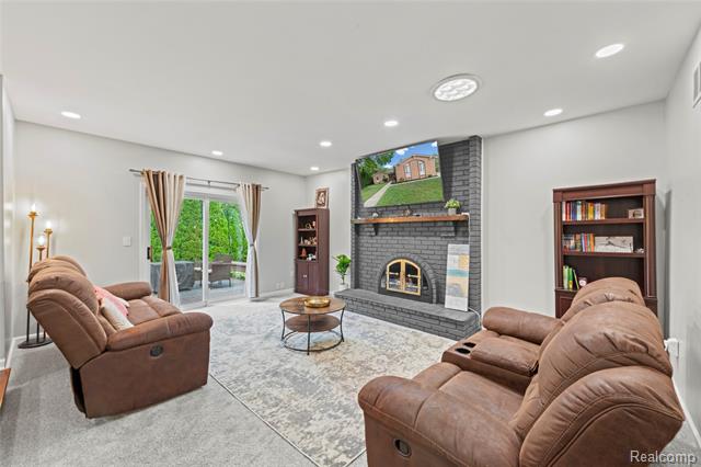 Builiding view twelve for 2511 Coral, Troy, MI. 48085