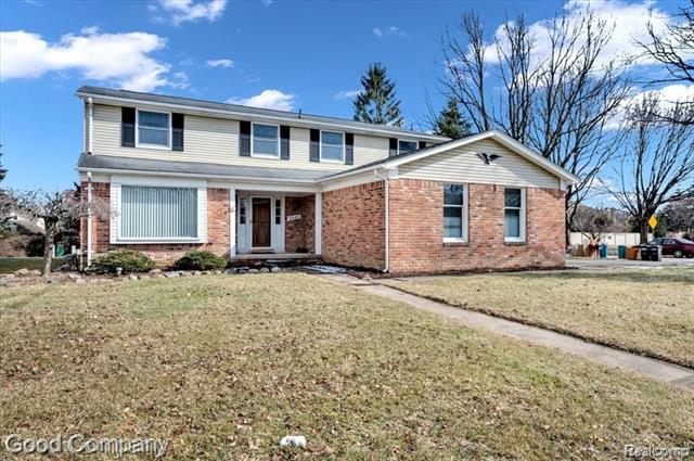 front view for 5842 Marble Dr, Troy, Mi. 48085