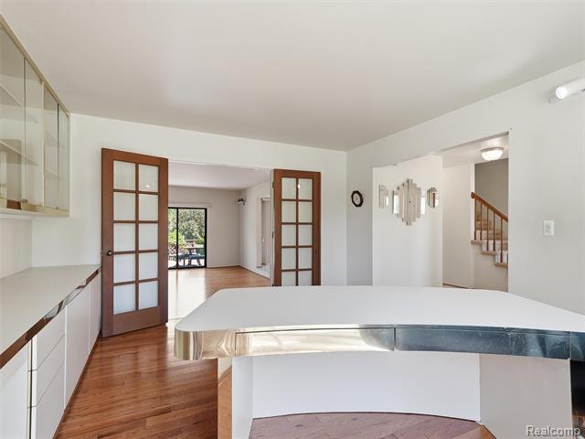 Builiding view eleven for 1280 Falcon, Troy, MI. 48098
