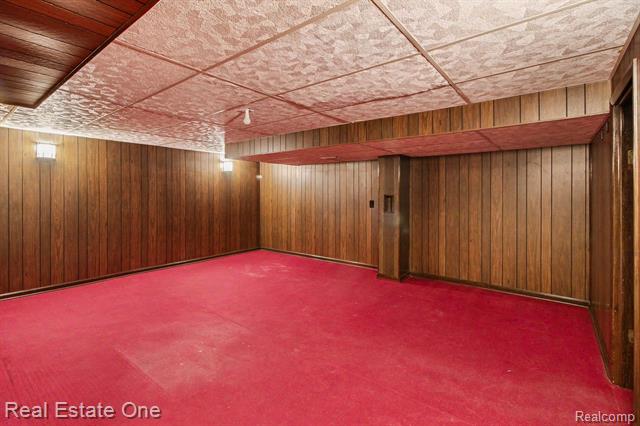 Builiding view twelve for 1347 E Square Lake, Troy, MI. 48085