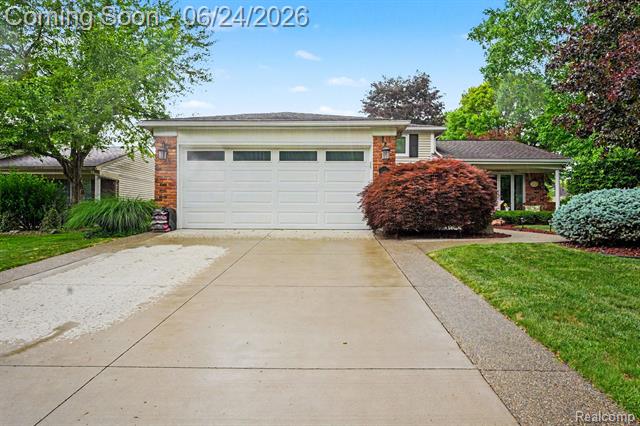 front view for 5997 Marble Dr, Troy, Mi. 48085