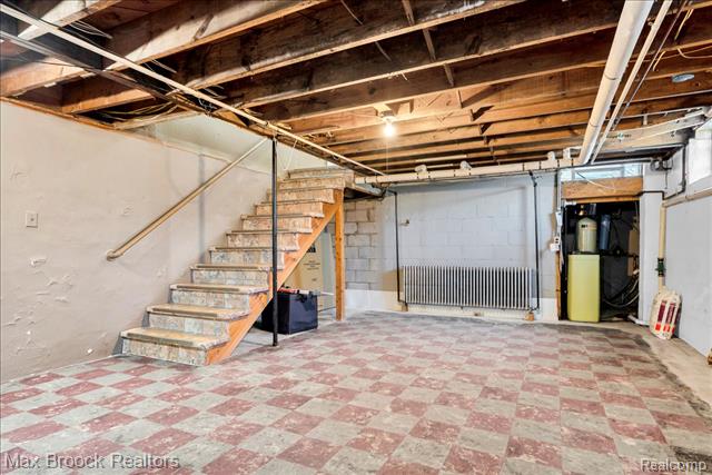 Builiding view forty for 43747 Woodward, Bloomfield Hills, MI. 48302