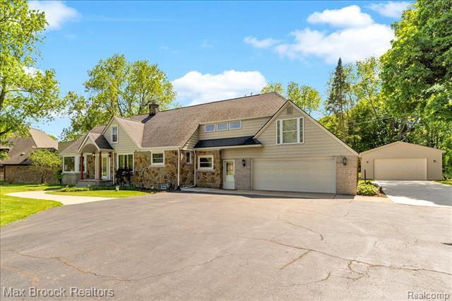 Builiding view seven for 43747 Woodward, Bloomfield Hills, MI. 48302