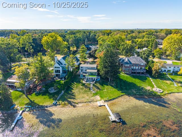 Builiding view fifty eight for 1675 Dell Rose, Bloomfield Hills, MI. 48302