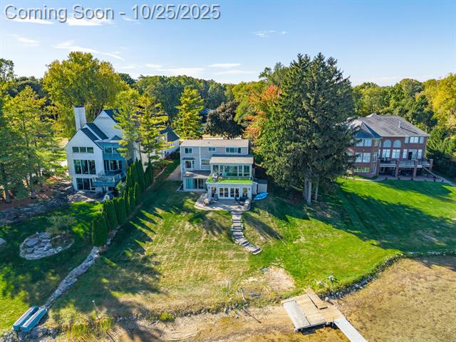 Builiding view fifty nine for 1675 Dell Rose, Bloomfield Hills, MI. 48302