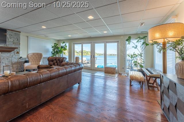 Builiding view forty for 1675 Dell Rose, Bloomfield Hills, MI. 48302