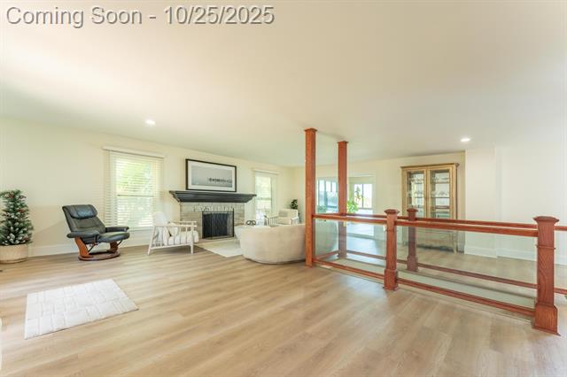 Builiding view thirteen for 1675 Dell Rose, Bloomfield Hills, MI. 48302
