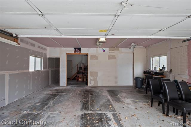 Builiding view twenty one for 6177 Livernois, Troy, MI. 48098