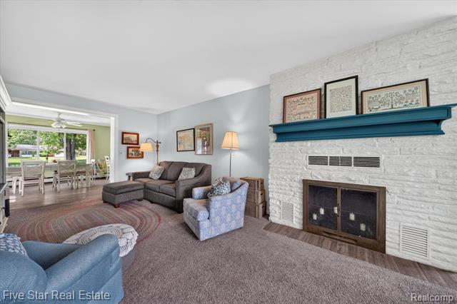 Builiding view five for 82 E Hurst, Troy, MI. 48085