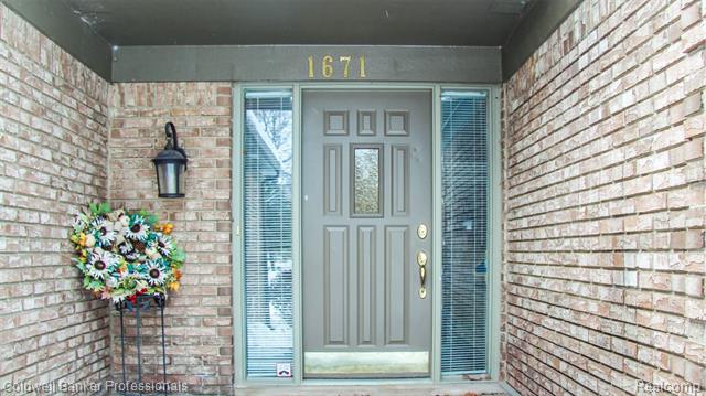 Builiding view eight for 1671 Apple, Troy, MI. 48098