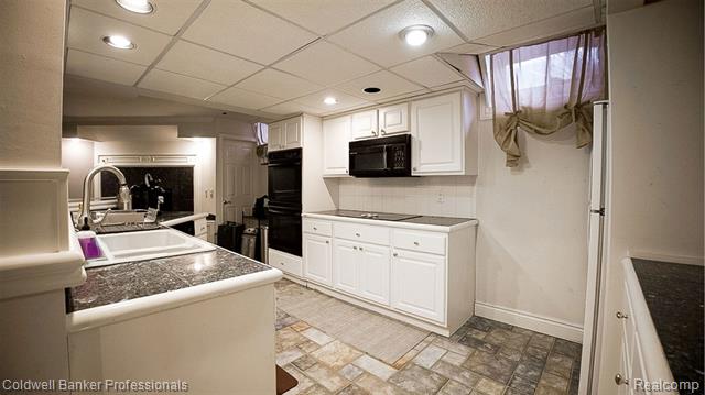 Builiding view fifty three for 1671 Apple, Troy, MI. 48098