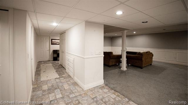 Builiding view forty seven for 1671 Apple, Troy, MI. 48098