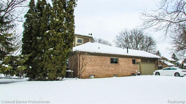 Builiding view four for 1671 Apple, Troy, MI. 48098