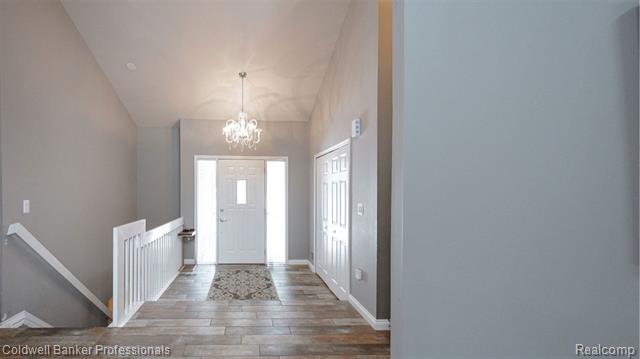 Builiding view ten for 1671 Apple, Troy, MI. 48098