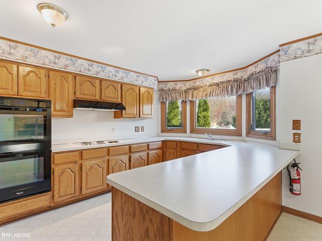 Builiding view eleven for 6190 Silverstone, Troy, MI. 48085