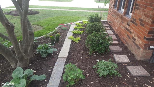 Builiding view fifty four for 6190 Silverstone, Troy, MI. 48085