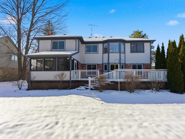 Builiding view forty six for 6190 Silverstone, Troy, MI. 48085