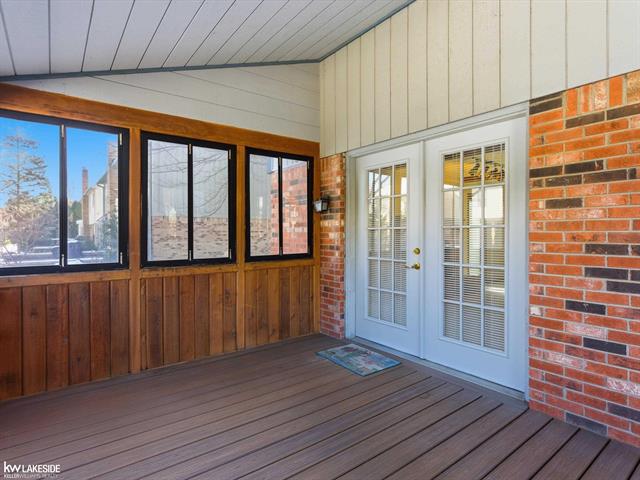 Builiding view forty two for 6190 Silverstone, Troy, MI. 48085