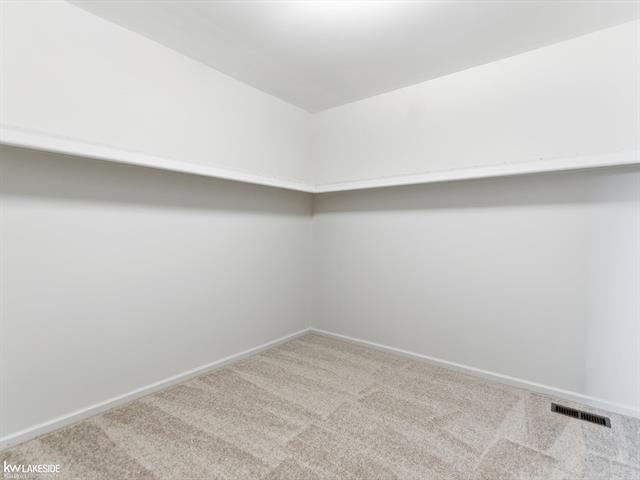 Builiding view forty for 6190 Silverstone, Troy, MI. 48085