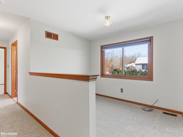 Builiding view seventeen for 6190 Silverstone, Troy, MI. 48085