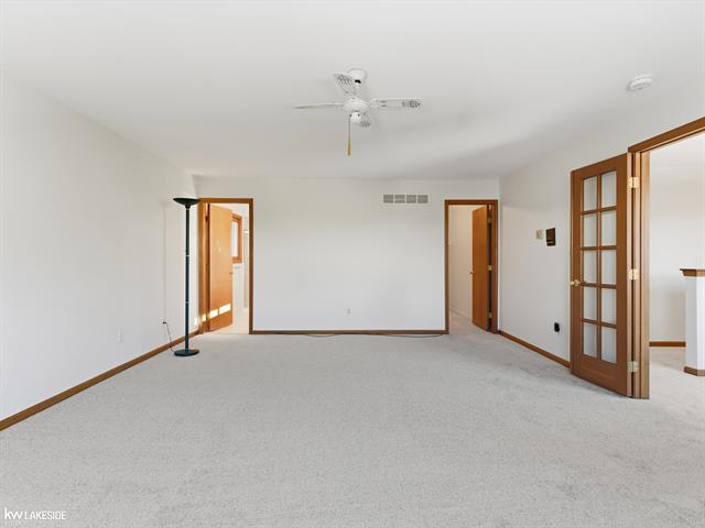 Builiding view twenty one for 6190 Silverstone, Troy, MI. 48085