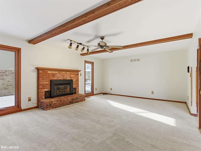 Builiding view two for 6190 Silverstone, Troy, MI. 48085