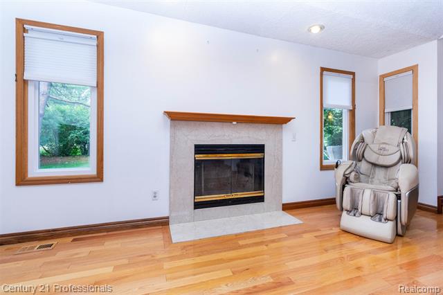 Builiding view eight for 6241 Smithfield, Troy, MI. 48085