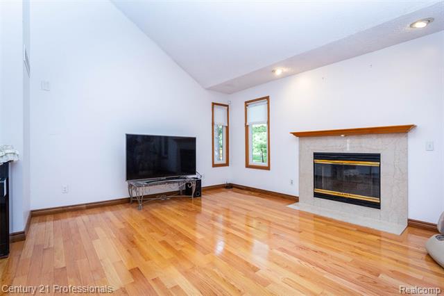 Builiding view seven for 6241 Smithfield, Troy, MI. 48085