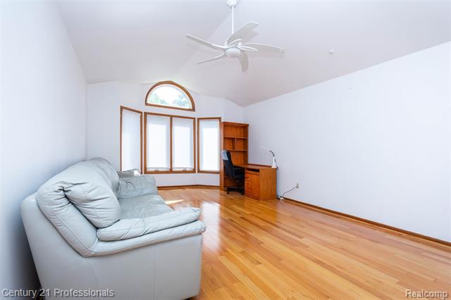 Builiding view sixteen for 6241 Smithfield, Troy, MI. 48085