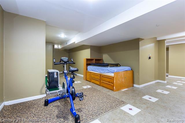 Builiding view thirty seven for 6241 Smithfield, Troy, MI. 48085