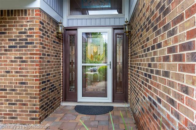 Builiding view three for 6241 Smithfield, Troy, MI. 48085